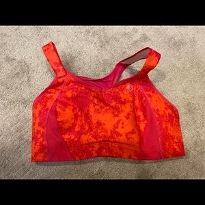 Moving Comfort Sports Bra Size 38D EUC